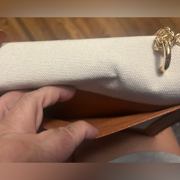 LL Canvas Envelope Crossbody - Picture 3 of 6